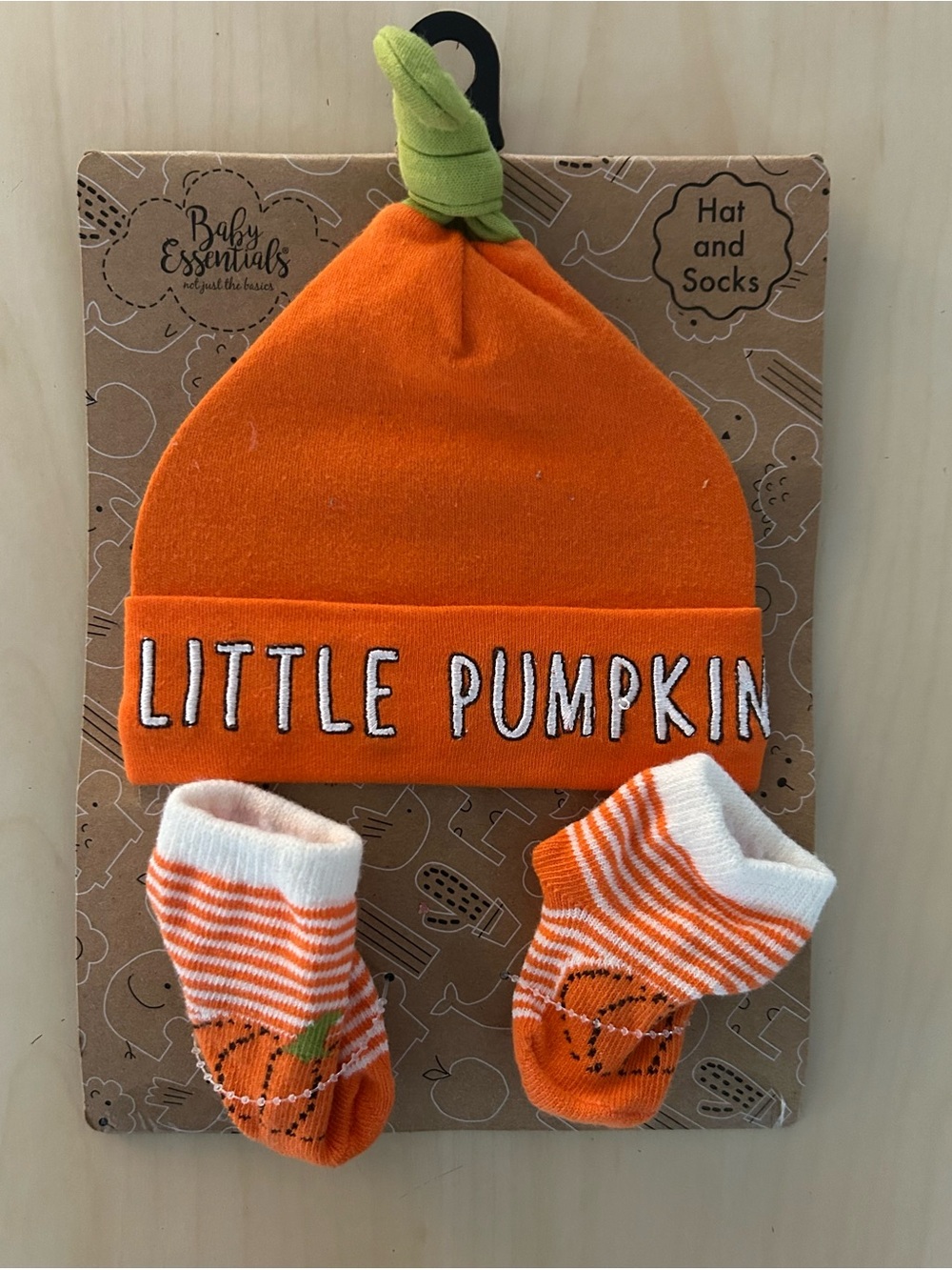 NWT Baby Essentials Little Pumpkin Orange Hat & Socks Set
